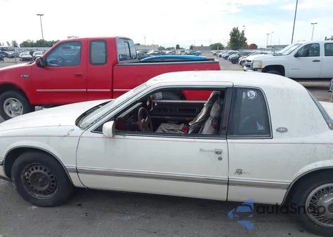 1989 Buick Riviera из США, поврежденный, VIN 1G4EZ11C8KU417917